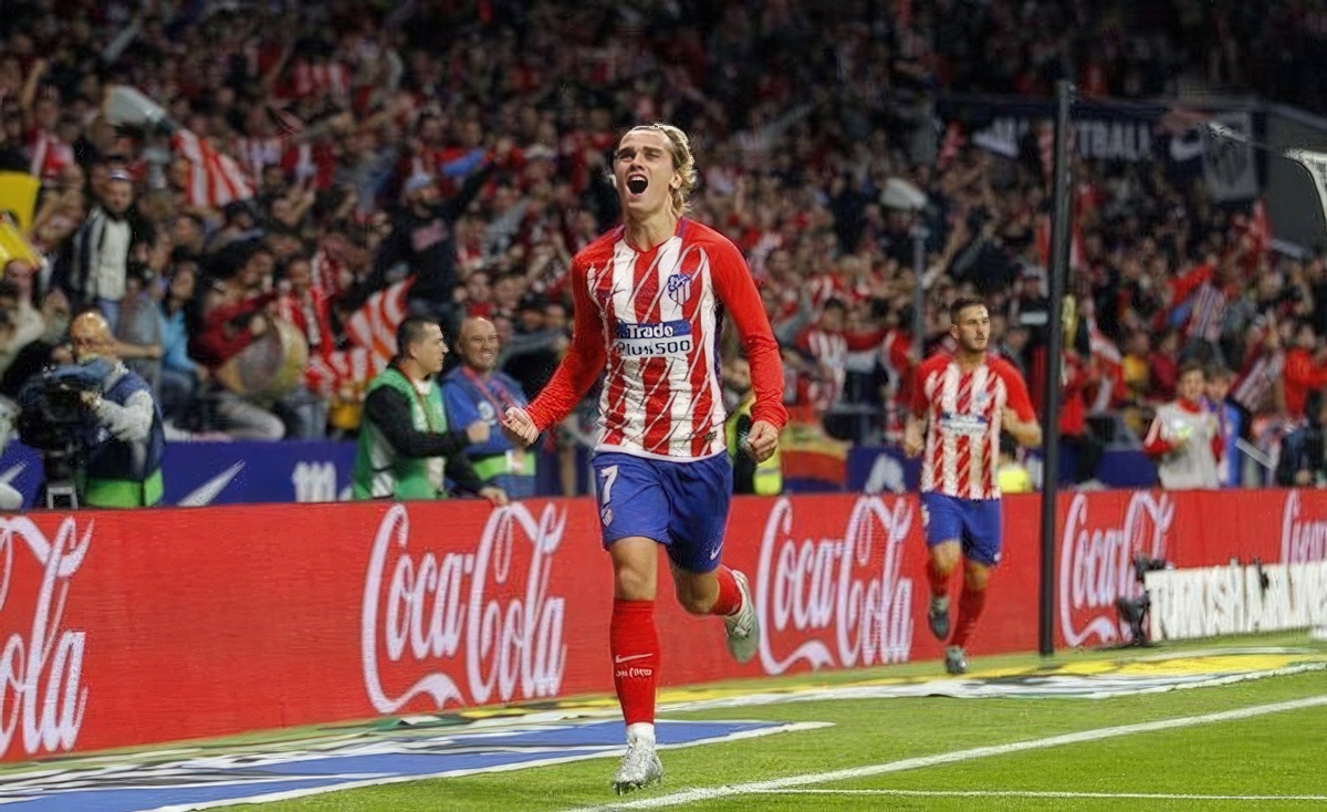 11 of the Most Divisive Footballers